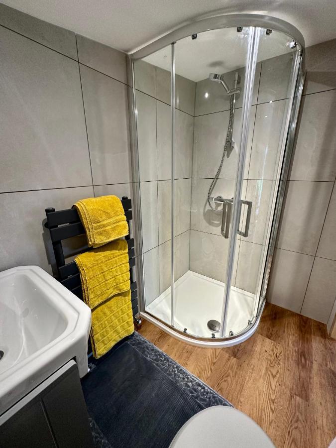Oak View Lodge - Cosy, Countryside Retreat Maybole Extérieur photo